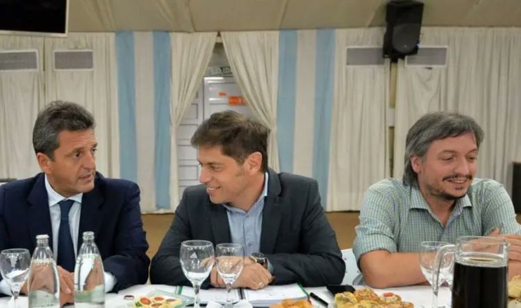 Cristina Kirchner, Axel Kicillof y Sergio Massa le dieron un golpe terminal al peronismo territorial.