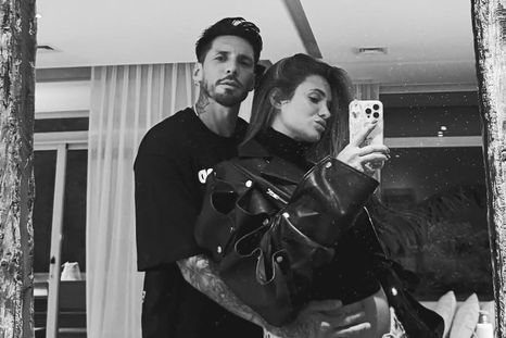 La decisión de la pareja que cautivó las redes. Créditos: Instagram / camihoms
