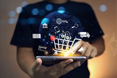 Las oportunidades laborales vienen cambiando desde la pandemia de una manera exponencial. Ya muchos optan por el freelance para tareas específicas, la venta de un proyecto o la búsqueda de clientes. Foto: Shutterstock