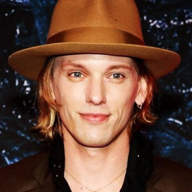 Foto: https://mag.elcomercio.pe/fama/quien-es-jamie-campbell-bower-el-actor-que-hace-de-peter-ballard-en-stranger-things-biografia-edad-series-de-netflix-nnda-nnlt-noticia/