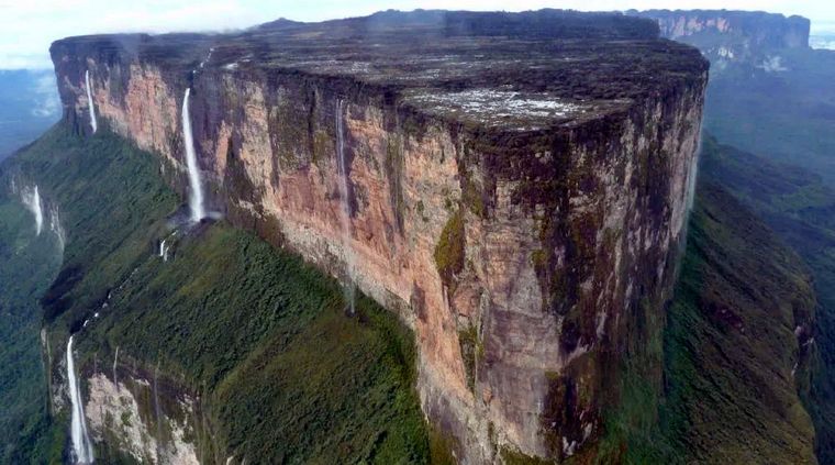 El tepoy Kusari, en Canaima. Foto: ElUniversal.