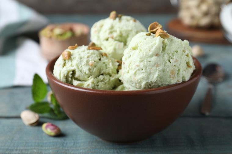 Sorprende con un helado de pistacho artesanal de ensueño con pocos ingredientes lúcete en tu mesa.
