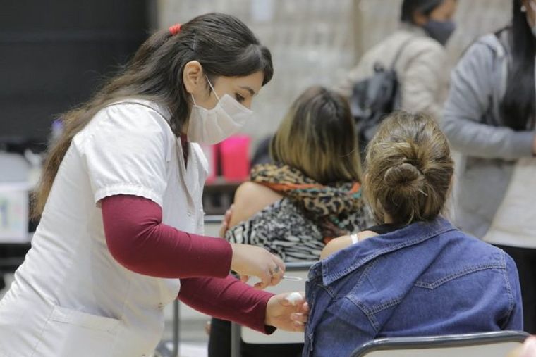 El personal educativo avanzó en el esquema de vacunación de cara a la presencialidad absoluta Foto: Prensa DGE
