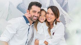 La presentadora televisiva Adamari López y el bailarín de origen español Toni Costa están separados, pero se llevan muy bien. Foto: Hola!