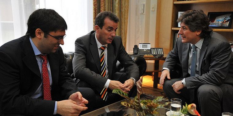 Pérez con Boudou y Diego Bossio.