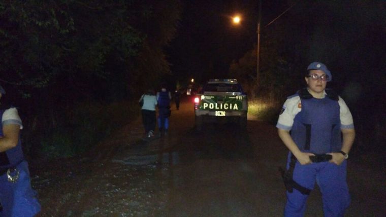 El cuerpo del hombre estrangulado estaba siendo atacado por perros cuando lo encontraron