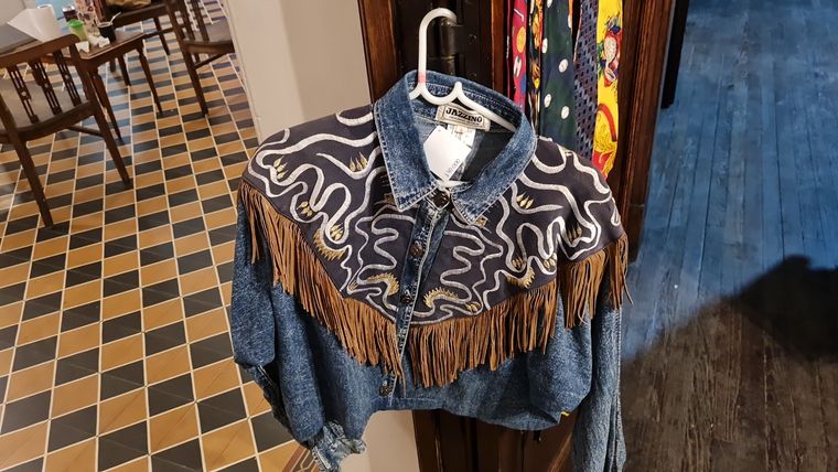 Una campera con toda la onda a $40.000. Una campera con toda la onda a $40.000.