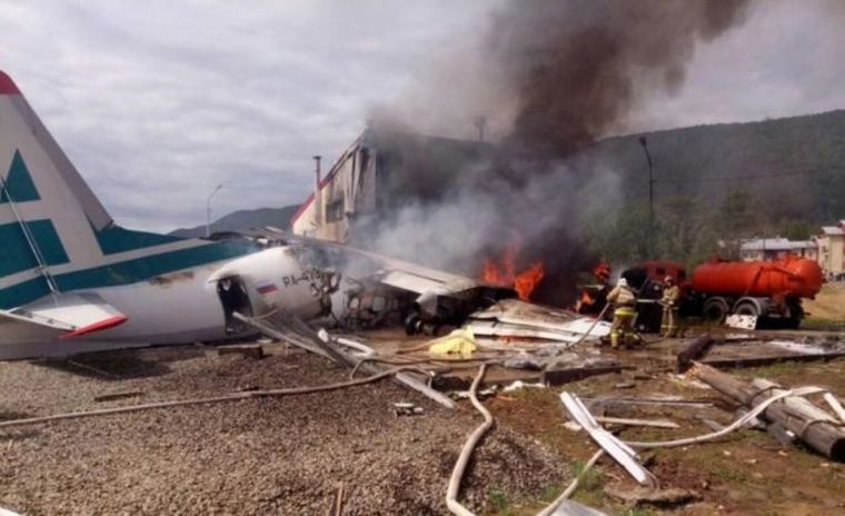 Rusia exculpa a Ucrania de la tragedia aérea en Crimea que dejó 30 muertos. Foto Archivo Efe