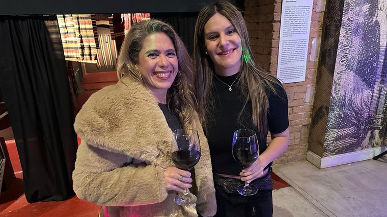 Natalia Quesada y Alejandra López. Natalia Quesada y Alejandra López.
