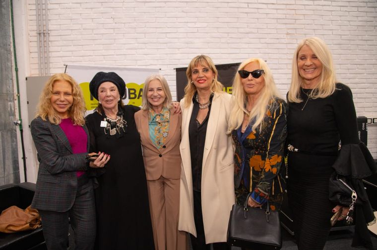 "Un regalo para mi alma", la actriz agradeció la distinción de la UBA. "Un regalo para mi alma", la actriz agradeció la distinción de la UBA.