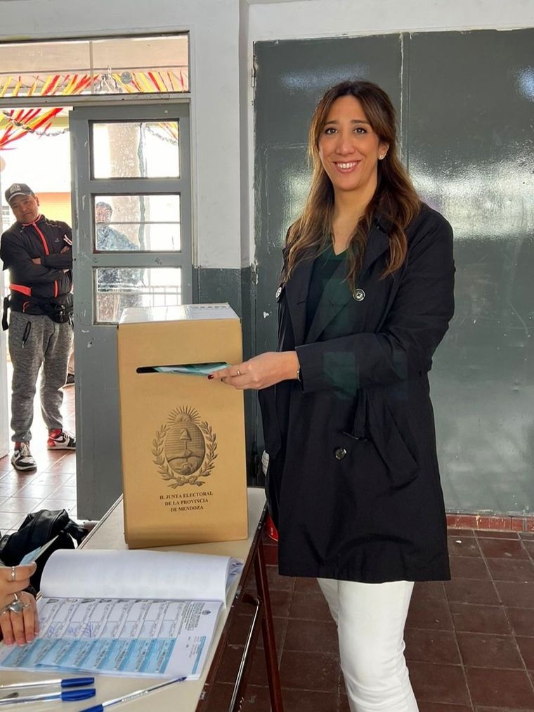 Melisa Martínez Malanca participó del debate de candidatos jóvenes de MDZ. 