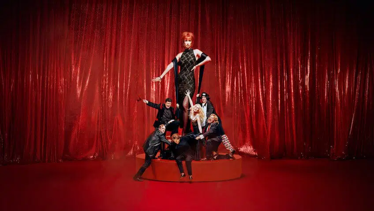 Cada capítulo de esta serie dura 50 minutos. Cada capítulo de esta serie dura 50 minutos. 