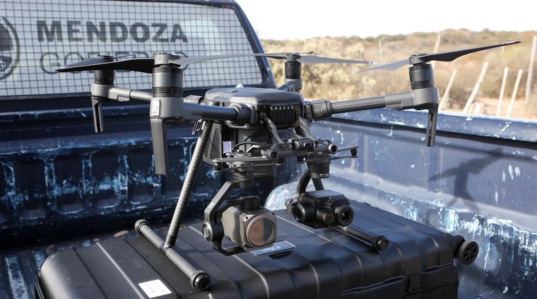 Durante la búsqueda de la menor se utilizaron drones de la Policía de Mendoza. Durante la búsqueda de la menor se utilizaron drones de la Policía de Mendoza.