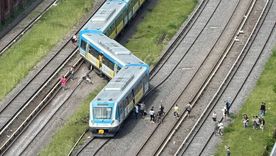 Así quedó la formación del tren Sarmiento en Liniers. Así quedó la formación del tren Sarmiento en Liniers.