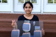 El ingenioso invento de Maanasa Mendu, la adolescente que podría dar luz a millones de personas en todo el mundo