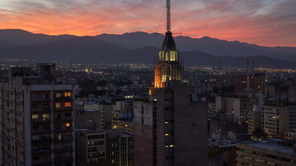 La Ciudad de Mendoza propone un recorrido por edificios icónicos con historia y gastronomía