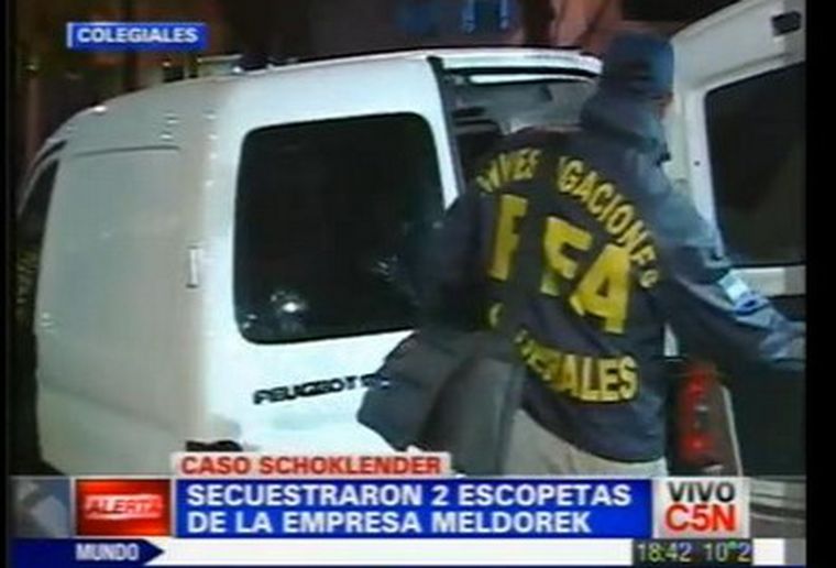 El momento del allanamiento. Foto: Captura de TV
