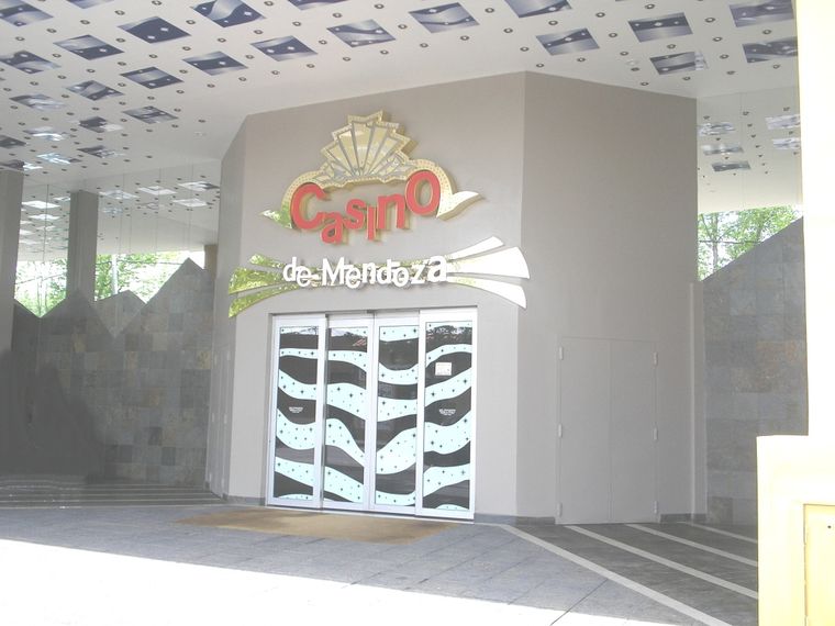 El gremio de Juegos y casinos rechazó la última oferta del Gobierno de Mendoza. El gremio de Juegos y casinos rechazó la última oferta del Gobierno de Mendoza.