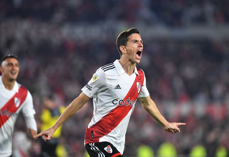 Nacho Fernández y todo River festeja el triunfo ante Platense Foto: Télam