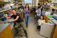 Los creadores del novedoso dispositivo. Foto: The Harvard Gazette