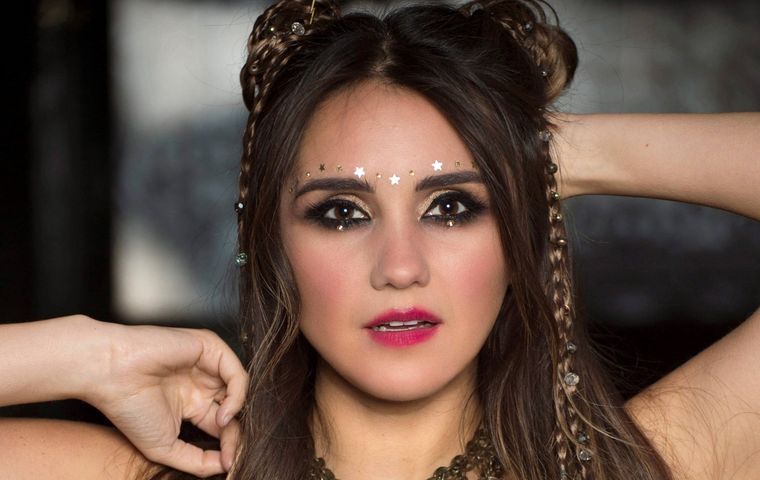 DULCE MARÍA VUELVE A SU ETAPA DE RBD Foto: ENTRETETIZEI