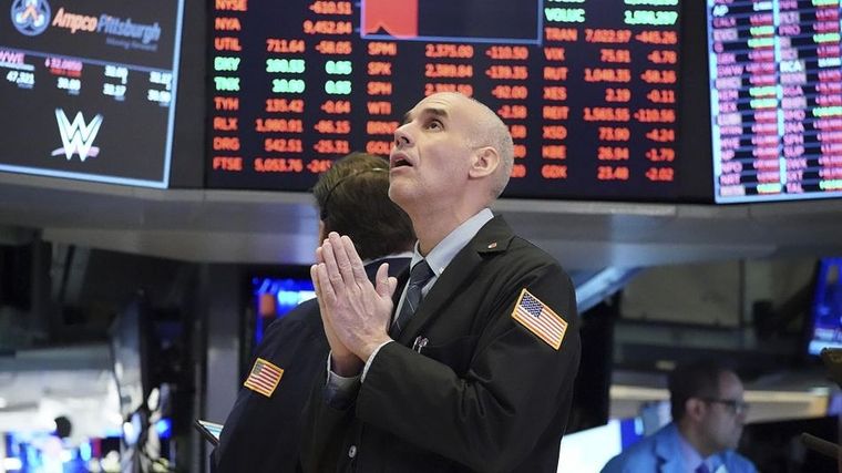 Los activos argentinos tienen una jornada complicada con pérdidas importantes en la bolsa de Nueva York.