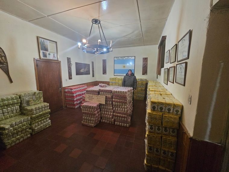 Parte del cargamento. Paquetes de yerba Foto: Gendarmería Nacional