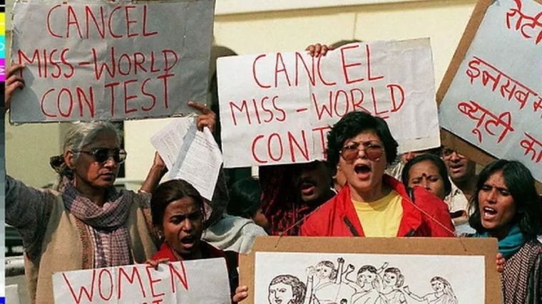 Las protestas sacudieron India en 1996 cuando el concurso de Miss Mundo se celebró por última vez en ese país. Foto: GETTY IMAGES