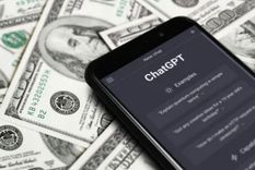 Dólares IA La IA invade el mundo de las finanzas. Foto: Shutterstock. Dólares IA La IA invade el mundo de las finanzas. Foto: Shutterstock.