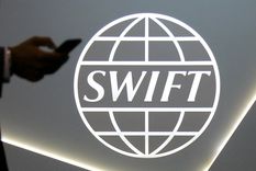 Swift reúne a 11.000 entidades bancarias. Foto: Reuters Swift reúne a 11.000 entidades bancarias. Foto: Reuters