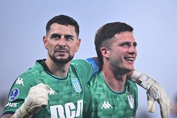 El DT de Racing todavía no confirmó quién será el arquero en la serie ante Vélez, aunque ya tendría al elegido. 