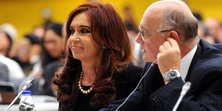 Cristina y Héctor Timerman, en la sesión del comité de descolonización.