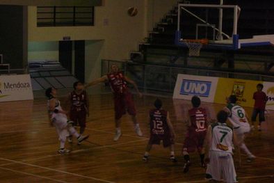 MDZol | Si gana, Anzorena/Junín avanzará de ronda en la Liga Nacional B de baloncesto. Foto: MDZ