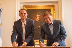 Suarez había firmado el convenio de la obra con el ministro Gabriel Katopodis meses atrás. Foto: Twitter Rodolfo Suarez Suarez había firmado el convenio de la obra con el ministro Gabriel Katopodis meses atrás. Foto: Twitter Rodolfo Suarez