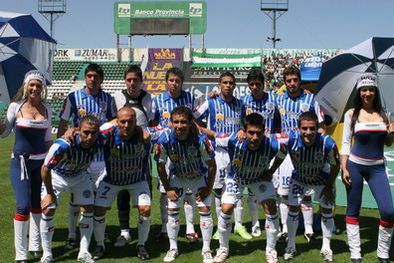 MDZol | El Tomba es un equipo que no encuentra el rumbo en el Apertura. Foto: Foto Baires