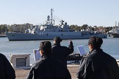 Los buques argentinos fueron recibidos por la Banda de Música. Foto: Armada Argentina