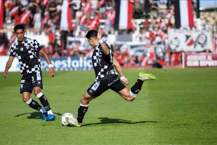 Gimnasia adelantó el horario de su partido contra Chicago. Foto: Prensa GyE