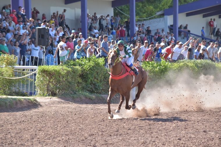 Fantasma se llevó para el Sur el triunfo del clásico cuadrero (Foto gentileza José Maluf).