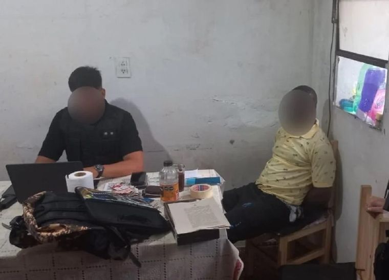 Detuvieron a un nigeriano que enviaba encomiendas con drogas a Oceanía desde Argentina Foto: NA