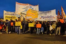 Desde muy temprano los empleados bloquean el tránsito en la Panamericana. Foto: Twitter