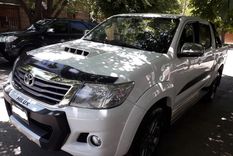 el usado del dia: hermosisima toyota hilux 2015