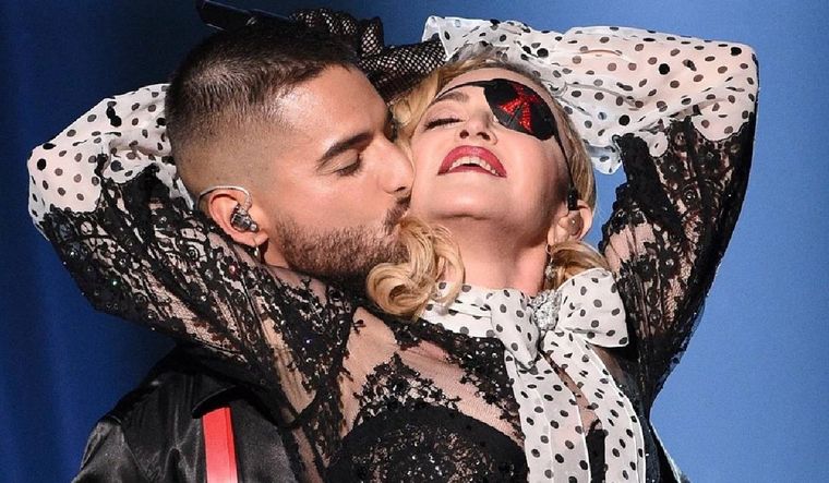 Maluma y Madonna fueron vistos de manera muy fogosa ensayando para sus shows.