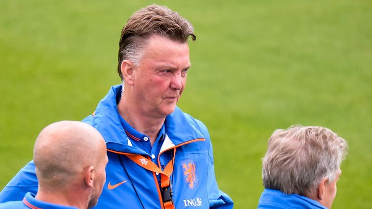 Van Gaal asume al mando de la selección neerlandesa por tercera vez en su carrera. Foto: Central Fox México