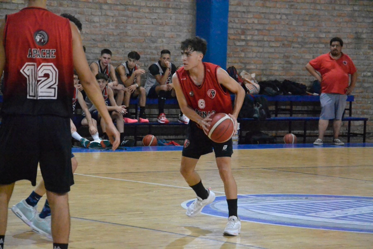 El Vendimia de básquet masculino ingresó en etapas decisivas. Foto: FBPM