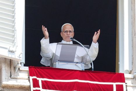 El papa León XIV visitará Argentina.