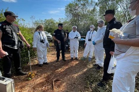 Hallaron restos óseos y ropa de una mujer que estaba desaparecida desde mayo en Misiones Hallaron restos óseos y ropa de una mujer que estaba desaparecida desde mayo en Misiones