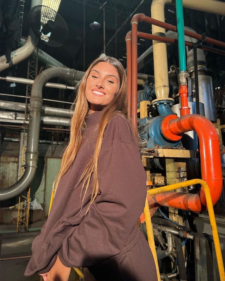 Lola Latorre nos presenta los tips imprescindibles para llevar jeans tiro bajo Foto: Instagram