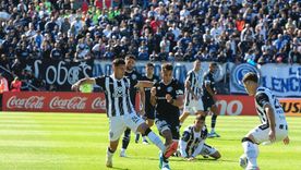 en vivo: gimnasia sorprende a independiente y gana 1 a 0 en el inicio del clasico en vivo: gimnasia sorprende a independiente y gana 1 a 0 en el inicio del clasico