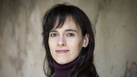 Véliz sostiene que la economía de los datos personales debe desaparecer.