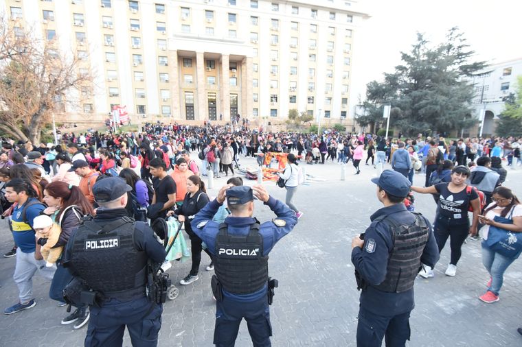 Desde las 18, los movimientos sociales marcharán en Mendoza Foto: Maximiliano Ríos/MDZ